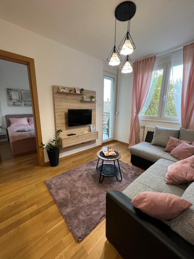 Apartment Luxe Nine Újvidék Kültér fotó