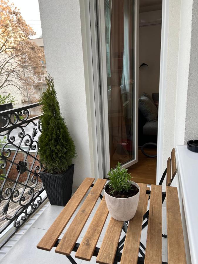 Apartment Luxe Nine Újvidék Kültér fotó