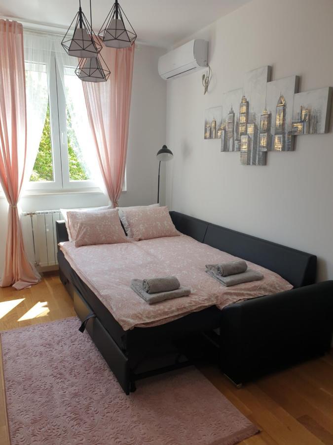 Apartment Luxe Nine Újvidék Kültér fotó